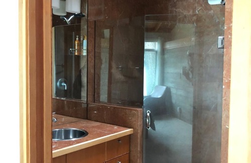 Rollingbay Casa | Bainbridge Island Beach House - Agate Pass Waterfront