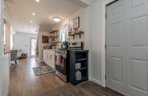 Long Island Cabaña | Updated Long Island Maine Cottage