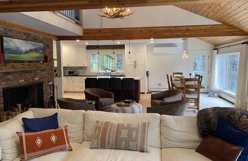 Stratton Mountain Casa | Updated luxury home on shuttle, with hot tub, sauna, fireplace, mountain views!