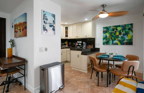 The Mesa Condominio | Updated, modern & stylish condo w/pools and tennis