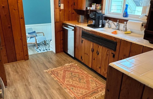 Cape May Court House Casa | Updated new and perfect Location Boardwalk and Beach min away Large family home