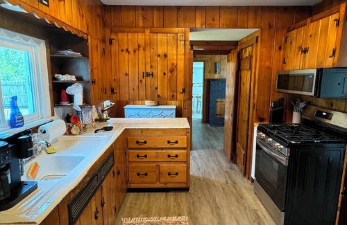 Cape May Court House Casa | Updated new and perfect Location Boardwalk and Beach min away Large family home