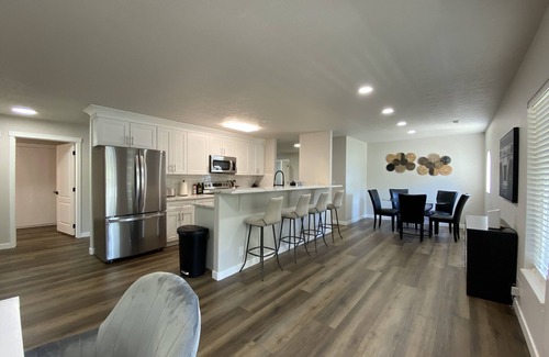 Moran Prairie Casa | 🔥Updated Rancher near 🛍 shopping & restaurants 🍽 🐾