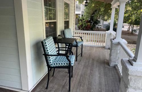 Lincolnville Casa | Updated Red Door Revival in Downtown Saint Augustine