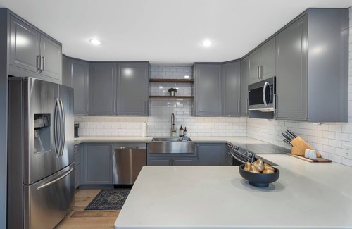 Scottsdale Estates Nine Casa | Scottsdale - NEW POOL June 2025! 4 BR - great location! 1.5 mi to Old Town!