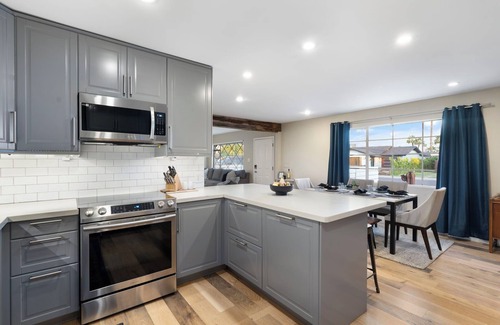 Scottsdale Estates Nine Casa | Scottsdale - NEW POOL June 2025! 4 BR - great location! 1.5 mi to Old Town!