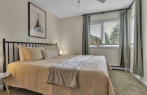 Great Valley Casa | Updated Ski In Ski Out Condo Holiday Valley