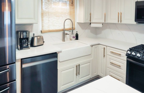 Wilmette Casa | Updated Spacious Home -Near NWU- Hospitals+More