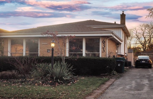 Wilmette Casa | Updated Spacious Home -Near NWU- Hospitals+More