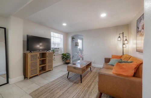 St. Petersburg - Clearwater Apartamento | Updated St Pete Apartment at The Urban Standard 4