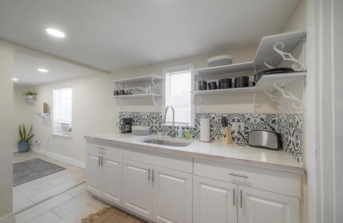 St. Petersburg - Clearwater Apartamento | Updated St Pete Apartment at The Urban Standard 4