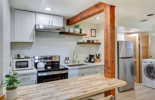 Central Tacoma Casa | Updated Tacoma Home w/ Fire Pit!