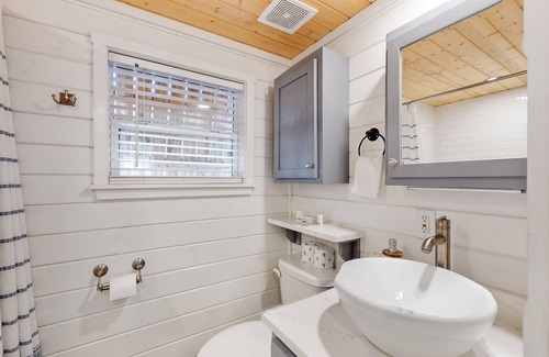 Clarkesville Casa | Updated tiny home with two living rooms, fireplace, grill, & games - near hiking