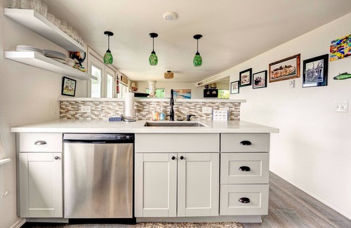 South Bend Casa | Updated Waterfront Cottage w/Bay Views