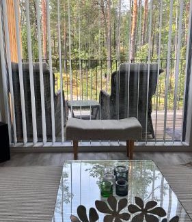 Espoo Apartamento | Upea ja hyvin varusteltu paritalohuoneisto lähellä merenrantaa