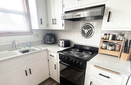 Cudahy Casa | UPGRADED 4BR Home in Milwaukee - Near airport and downtown