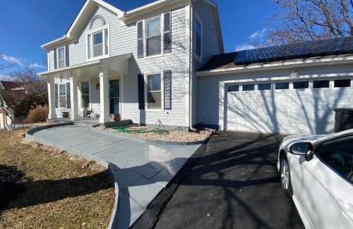 Colesville Casa | Upgraded, beautiful 4 BD Colonial in Silver Spring