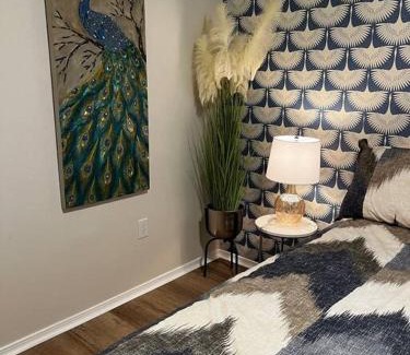 South Pensacola Casa | Upgraded Midcentury 3 BDR Home Downtown Pensacola
