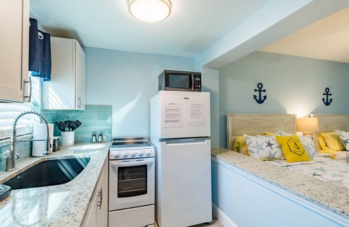 St. Pete Beach Hotel | Upham Beach Inn
