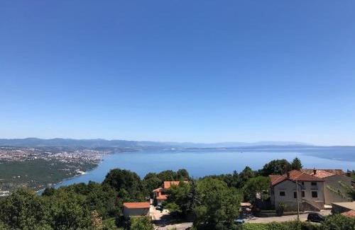 Bregi Apartamento | Uphill Opatija Apartment