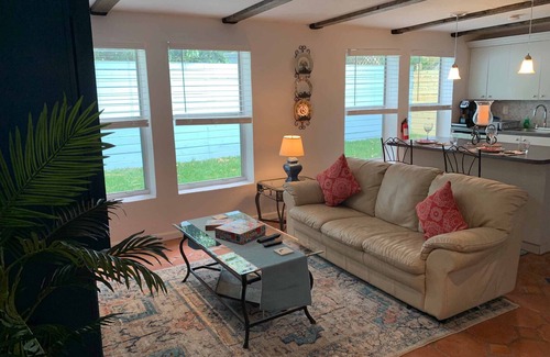 West Palm Beach Cabaña | Upland Zen Retreat Cottage near Downtown West Palm Beach Pet Friendly