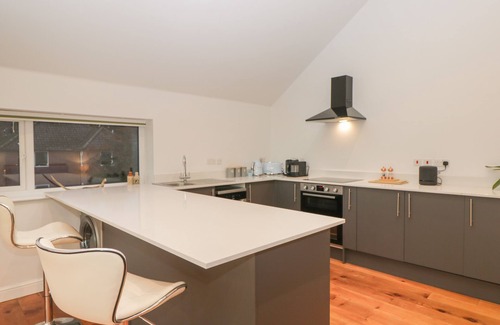 Calne Cabaña | UPPER ANNEX, pet friendly in Quemerford