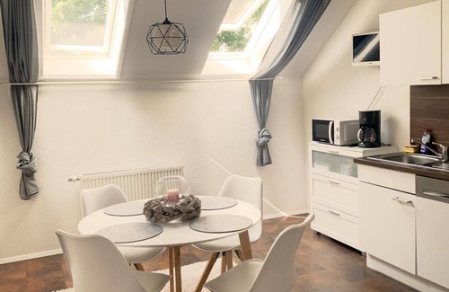 Wiegboldsbur Otro | Upper apartment - Kastanienhof
