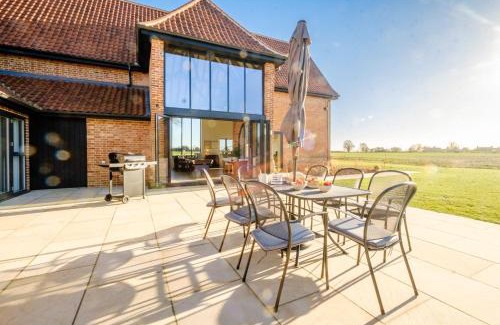 Woodbridge Casa | Upper Barn - a large family house by Aldeburgh Coastal Cottages
