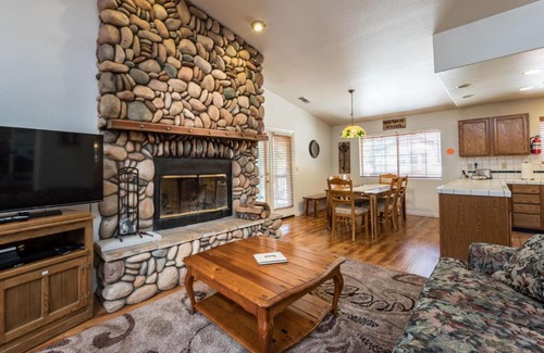 Yosemite West Casa | Upper Cascades