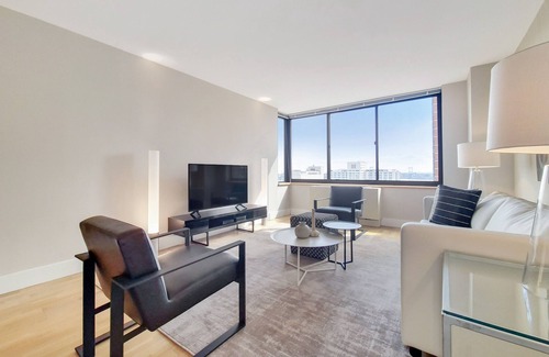Central Park North Apartamento | Upper East Side Two-Bedroom with Luxury Amenities