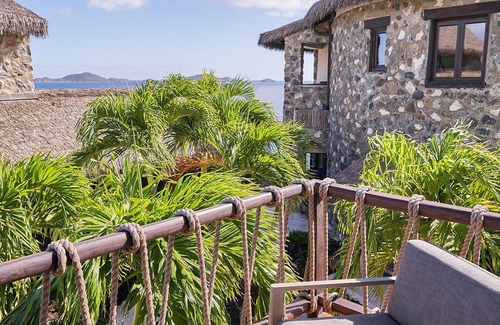 East End Apartamento | Upper‑Level Suite with Loft & Private Deck in BVI