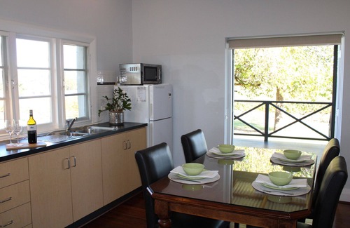Baskerville Cabaña | Upper Reach Spa Cottage