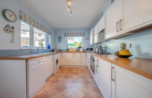 Treator Casa | Uppincot