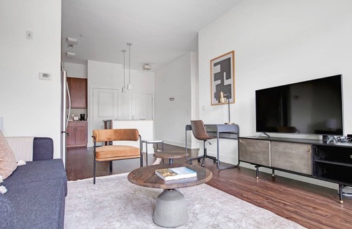 Cambridge Apartamento | Upscale 1B w/ W/D. Lots of amentities; Gym, Theatre, Pool. by Blueground
