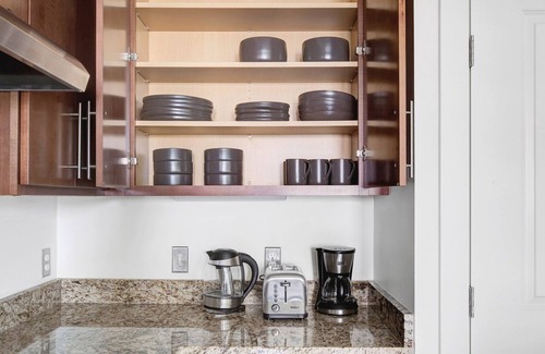 Cambridge Apartamento | Upscale 1B w/ W/D. Lots of amentities; Gym, Theatre, Pool. by Blueground