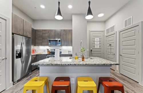 Montopolis Apartamento | Upscale 1BR King Suite Close to Downtown w Fast Wifi