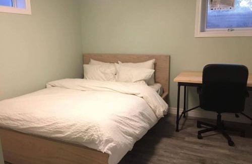 Highland Apartamento | Upscale 2-Bedroom Basement Apartment