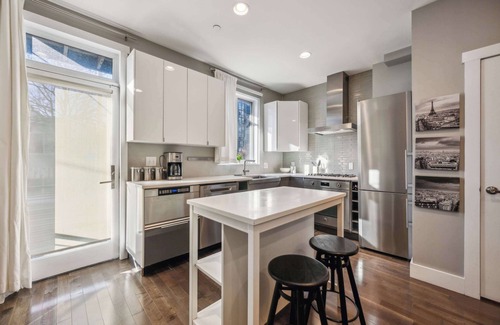 NoMa Casa | Upscale 2BR/2.5BA in NoMA, close to Union Station, National Mall, Union Market a