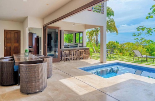 Dominicalito Casa | Upscale 4b/4b great location w/ breathtaking views