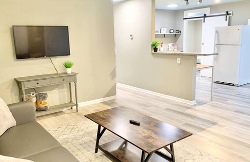 Kettering Casa | Upscale 4BR @ The Greene | Exclusive Location