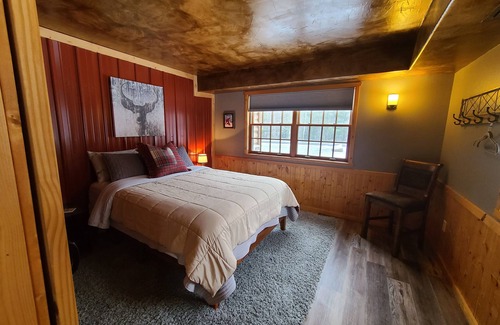 Winter Complejo | "Upscale Accommodations" with an "Up North" location!