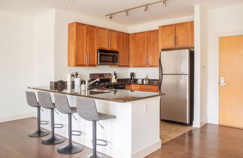 Yankee Hill Apartamento | Upscale Apartment CG1 Near Lake Michigan