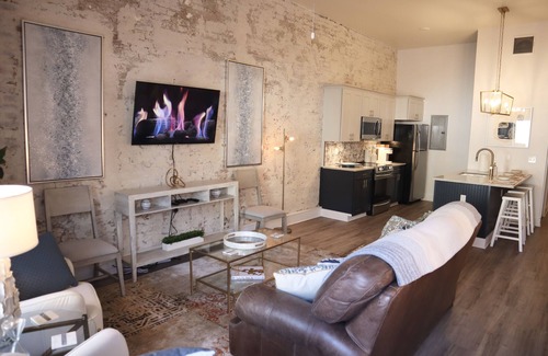 Columbia Apartamento | Upscale Apartment in the Heart of Downtown Columbia!