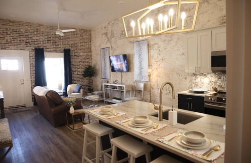 Columbia Apartamento | Upscale Apartment in the Heart of Downtown Columbia!
