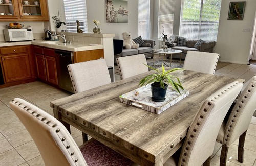 North City Casa | Upscale Beautiful Home in Prime Location Near all! Carmel Valley/RSF/Del Mar