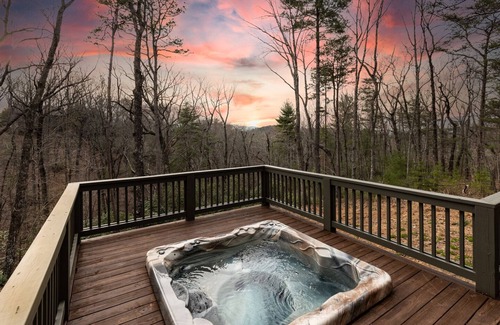 Tate Casa | Upscale Big Canoe w/ Mountain View & hot tub. close to Wildcat amenities