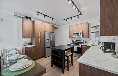 Shadyside Apartamento | Upscale Double King Suite|4 Beds| Premier Location