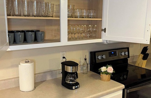 Aurora Casa | Upscale Dreamy Retreat! #1 Overall Pick! Cozy King beds+WiFi+Amazing Backyard