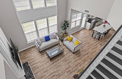 Provincetowne Casa | Upscale Family Home in Prime Reavencrest Location