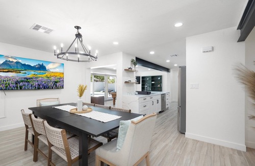 Litchfield Park Casa | Upscale Family Gem ~ Scenic Pool ~ Game Room ~ Pkg